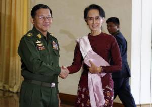“ซูจี” พบ ผบ.สส.พม่า รอบ 2 หารือถ่ายโอนอำนาจตั้งรัฐบาลใหม่