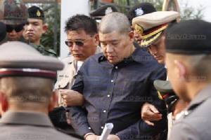จ่อเชือด พล.ต.ต.- พล.ต.อ. พันคดี “เอี๊ยด” โยงเป็นพรวน “บิ๊กโปรเจกต์” วิทยุระบบ “ทรั้งค์”