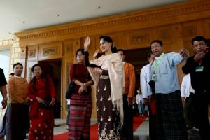 พันธมิตรซูจีตั้งพรรครัฐบาลพรุ่งนี้ หลังต่อสู้นานหลายทศวรรษ