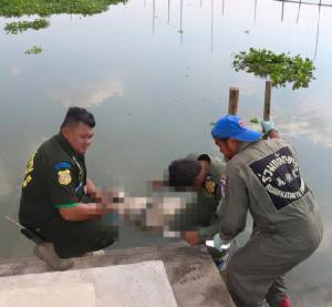 ชาวบ้านเจอเพิ่มลำตัวศพปริศนากลางแม่น้ำเจ้าพระยาเขตเมืองปทุมธานี