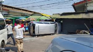 เสนอ 4 แผนแก้ปัญหาสินค้าละเมิดลิขสิทธิ์ตลาดโรงเกลือ