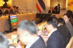 “ประวิตร” สวนสื่อรู้ได้ไงตำรวจผูกคอตายเหตุ ม.44 ทั้งที่จะได้เลื่อนยศ คาดบึ้มใต้แก้แค้นจับพวก