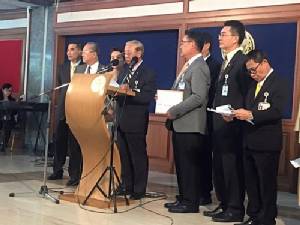 61 อดีต สปช.ยื่น 9 ประเด็นให้ กรธ.ปรับแก้ร่างรัฐธรรมนูญ