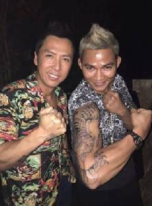 แค่เห็นก็มันแล้ว "จา พนม" โชว์ภาพคู่ "ดอนนี เยน" ผ่านเฟซบุ๊ค