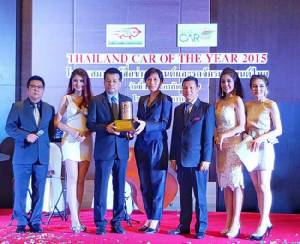 ฟอร์ด เอเวอเรสต์ ประเดิมเจ้าแรกคว้ารางวัล Thailand Car of the Year 2015