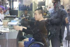 นำมือปล้นร้านปืนค้นเกสต์เฮาส์หาหลักฐาน ยังไม่พบเหตุจูงใจก่อการร้าย