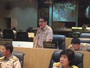 ปธ.ท่องเที่ยวพัทยาดันสร้างอนุสรณ์สถานเรือใบในหลวงกลางประชุมสภาเมืองพัทยา