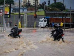 ฝนถล่มเซาเปาลูของบราซิลหลังแล้งจัดมา2ปี ตายอย่างน้อย15ศพ
