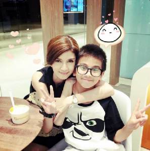 เห็นกันยัง "ออโต้" ลูกชาย "โบว์ แวนด้า"  เผยเจ้าตัวให้สัญญา "พ่อปอ" จะดูแล "น้องมะลิ" เอง