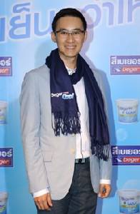 ร้อนแค่ไหน แต่ ฮง-วรวัฒน์ ก็แต่งเต็มแบบคูล