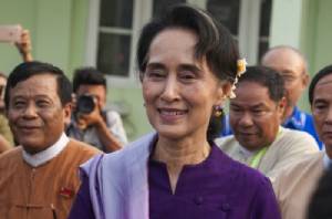 ปธน.ถิ่นจอ เสนอชื่อ “ซูจี” ร่วมคณะรัฐมนตรีชุดใหม่