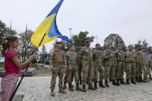 ยูเครนประกาศเรียกตัวชายเรือนหมื่นเสริมทัพ สู้กบฏแยกดินแดน