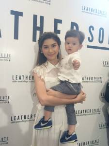 “แกงส้ม-แหนม” ไม่จีบ! “ซาร่า” เผยชีวิตมีแต่ลูก เตือนหนุ่มในวงการ อยากจีบอย่ามาเยอะ!