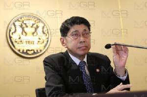 “วิษณุ” เผย “บิ๊กตู่” รับได้ข้อเสนอ กรธ. ชี้ประชามติล่มต้องแก้ รธน.ชั่วคราว