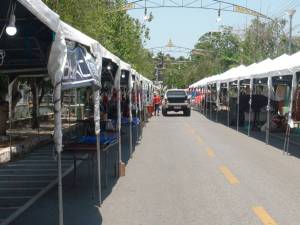 เปิดตัวถนนคนเดินสายแรกเมืองปัตตานี “MON D MARKET @ PATTANI”