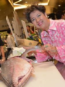 เอาใจคอซีฟู้ด "ลักขณา นะวิโรจน์" สั่งตรงปลาทรีวัลลีออสเตรเลียขนาดยักษ์มาให้ลิ้มลอง