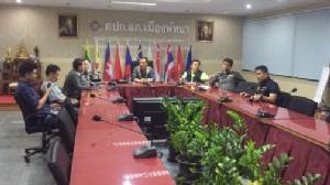 ผู้การเมืองชลเรียก 5 บริษัทขนเงินประชุมเพิ่มมาตรการป้องกัน