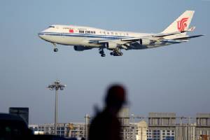 Three Chinese passengers grounded for bad behaviour