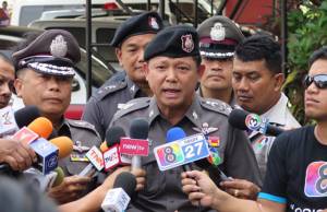 “พงศพัศ” สั่งเร่งสอบพยานทั้งสองฝ่าย หลังคำให้การขัดแย้ง คดี “พ.ต.ท.” ซัลโวเจ้าตูบดับ อุบเปิดกล้องวงจรปิดเซเว่นฯ