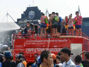 ที่พักผ่อนสุดฮิต ของแข้งสุดฮอต / หญิงตอด