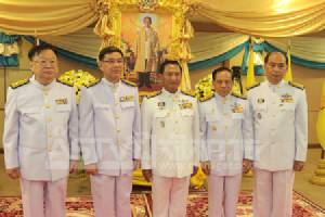 พนง.ร้อง “บิ๊กตู่” กกต.ผลาญงบดูงานต่างประเทศไม่สนหน้าที่ แย้มกลุ่มอำนาจเก่าแฉ