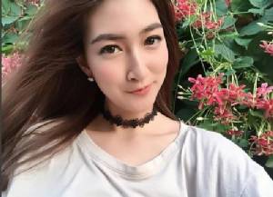 ช็อตนี้ตาย! "แพนเค้ก" สลัดลุคเรียบร้อย โพสต์ภาพอวดองค์เอว