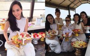 สวยด้วยใจบุญด้วย “อั้ม พัชราภา” ยกก๊วนเพื่อนทำบุญให้น้องหมา