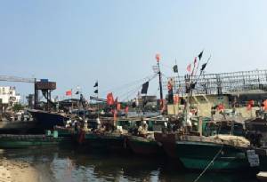 มังกรซุ่มฝึก-ติดอาวุธเรือประมง คอยสอดส่องทะเลจีนใต้ขณะหาปลา