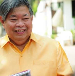 ปธ.ศูนย์คุณธรรมห่วง ป.ป.ช.ถอนฟ้อง 7 ตุลาฯ กระทบศรัทธาประชาชน