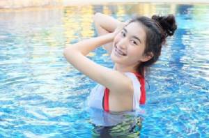 สวยออร่าจับ!"น้องเบส"ลูกสาว"สมรักษ์"มีลุ้นขึ้นปกนิตยสารดัง