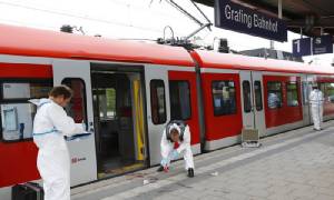 มือมีดมุสลิมไล่แทงคนที่สถานีรถไฟเมืองเบียร์ ดับ 1 เจ็บ 3