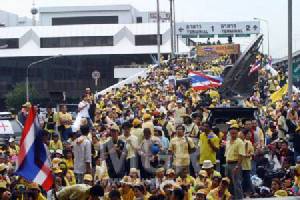 ศาลยกคำร้องขอขยายเวลาฎีกาคดี 13 แกนนำ พธม.นำมวลชนชุมนุมหน้าสนามบินดอนเมือง-สุวรรณภูมิ