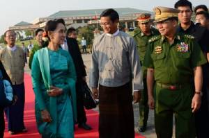 “มินอองหล่าย” เผยกองทัพพร้อมเดินหน้าร่วมรัฐบาลใหม่