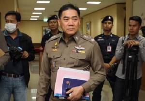 “บิ๊กแป๊ะ” อภัยคนโพสต์ภาพบนเครื่องบิน ขอบคุณผู้จัดการออนไลน์ที่ออกมาขอโทษ