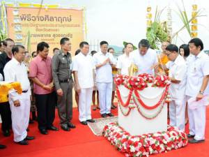 องคมนตรีร่วมวางศิลาฤกษ์ก่อสร้างอาคารสังเวชนียสถานฯ พุทธมณฑลจังหวัดสงขลา