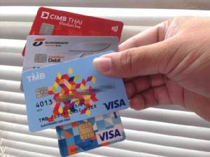 บัตรเดบิตระบบชิปการ์ด ค่าธรรมเนียมรายปีแพงขึ้นถึง 50%
