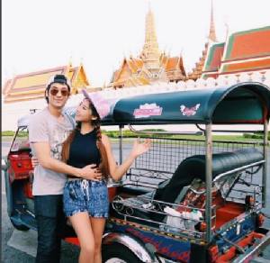 ฆ่าคนโสด! "หวาย" อวดภาพสวีทแฟนหนุ่มลูกครึ่งหวานหยดย้อย