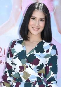 สโรชา ซบินเด้นท์ ชวน สกุล อินทกุล รังสรรค์ความหอม