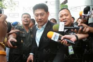 อีกคดี ตร.คุมตัว “สรยุทธ” พร้อมพวกส่งอัยการฟ้องข้อหาฉ้อโกง-ปลอมแปลงเอกสาร นัดฟังคำสั่ง 2 มิ.ย.