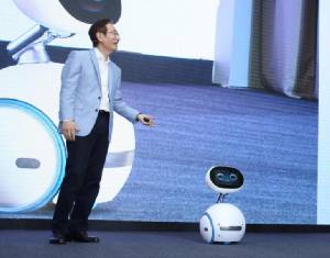 Zenbo หุ่นยนต์เพื่อนคู่ใจในราคาสุดประหยัด
