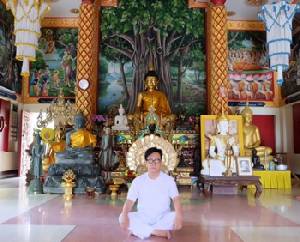 วันคล้ายวันเกิดปีนี้ "ดร.สมศักดิ์ ชลาชล" เข้าวัด สวดมนต์ ปฏิบัติธรรม