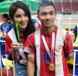 เส้นทางรัก “พิชชี่เมย์” ก่อนจอดสถานี “เมสซีเจ”