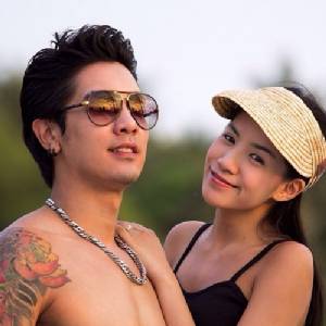 เมาท์สนั่น “ใบเตย-ดีเจแมน” รักพัง?