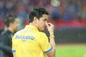 “ซิโก้” ไม่กังวลกระแสนอกสนามแข้ง “ช้างศึก”