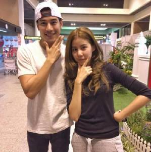 หลักฐานฟ้อง! “เคน ภูภูมิ” กิ๊กกั๊ก “เอสเธอร์” จริงหรือเนี่ย?