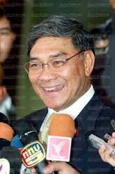 สมช.งง “ธัมมชโย” อ้างมี ปชต.แท้จริงถึงมอบตัว จับตา นศ.มุสลิมแบ่งแยกดินแดน