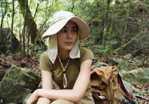 ไม่ห่วงสวย! “เชอรี่ เข็มอัปสร” ขอบุกป่าฝ่าดง สัมผัสชีวิตในป่า?