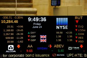 ค่าเงินปอนด์ดิ่งต่ำสุดรอบ 31 ปี ผลโหวต Brexit ก่อคลื่นความช็อกแก่ตลาดโลก