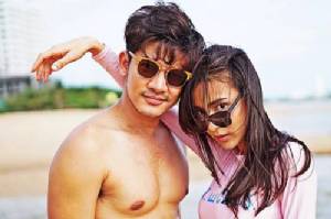 ฟินหนัก!! คู่จิ้นซี้ปึ๊ก “กรีน-รอน” ที่ใครก็ลุ้นให้รักกัน