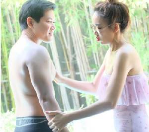 “เป้ย” ควงสามีพร้อมลูกชาย โชว์สวีตหวานที่หัวหิน